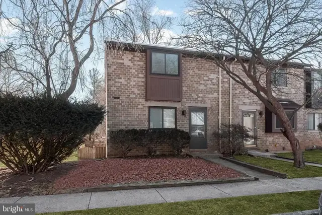 7047 Knighthood Ln, Columbia