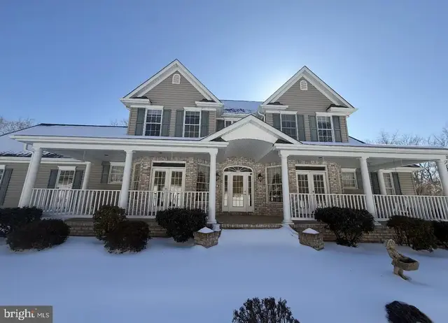 6800 Rustling Breeze Dr, Sykesville