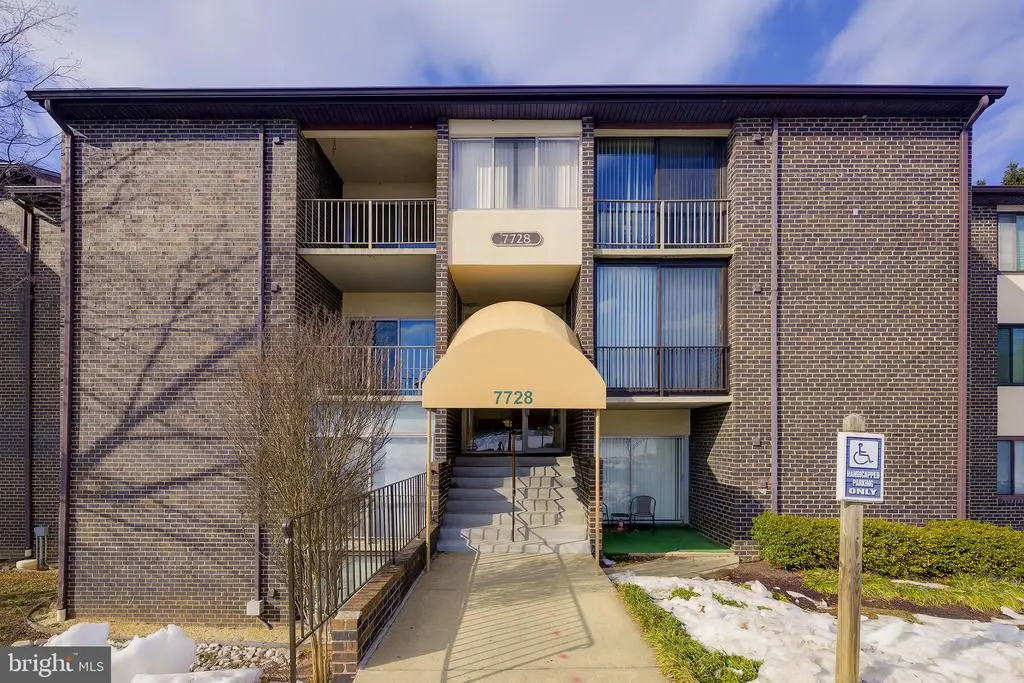 7728 Hanover Pkwy #218, Greenbelt
