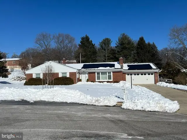 1002 Dunblane Rd, Towson
