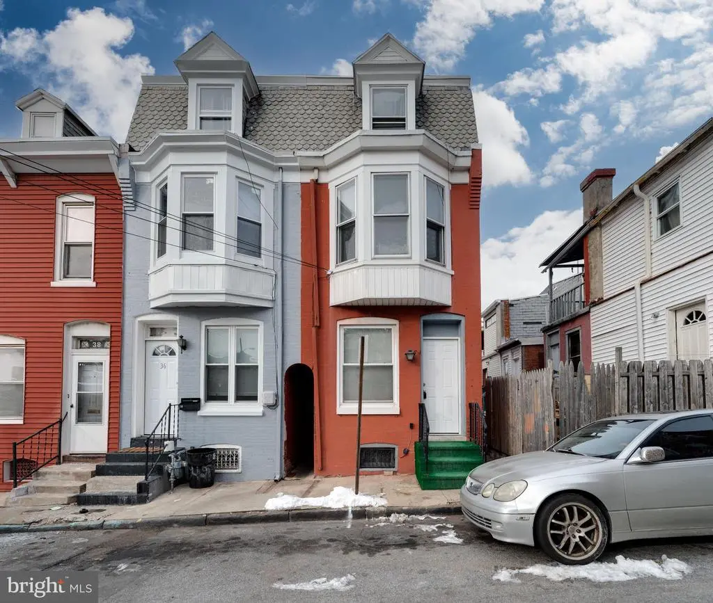 34 Maple St, READING