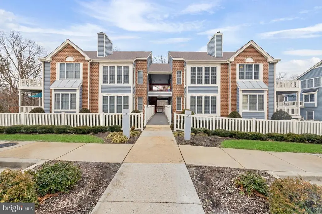 2702 Summerview Way #303, Annapolis