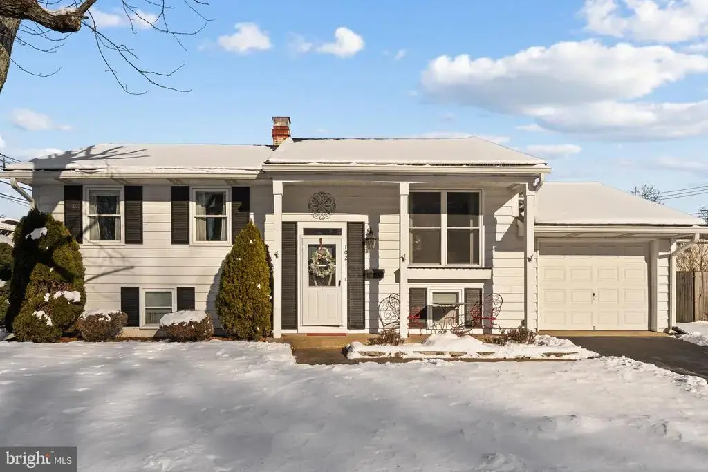 1021 Brookfield Cir, QUAKERTOWN