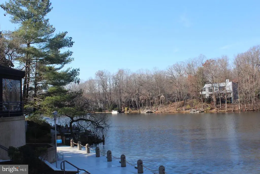 1953 Lakeport Way, RESTON