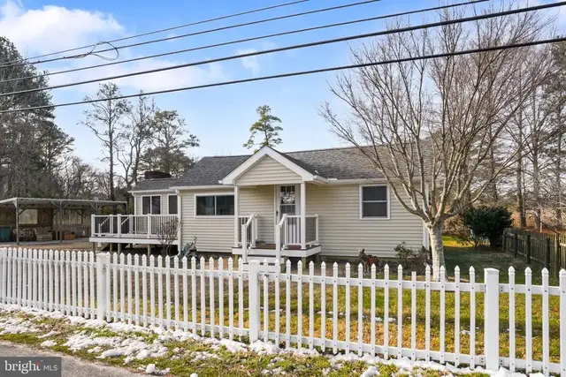 6498 Church St, Chincoteague Island