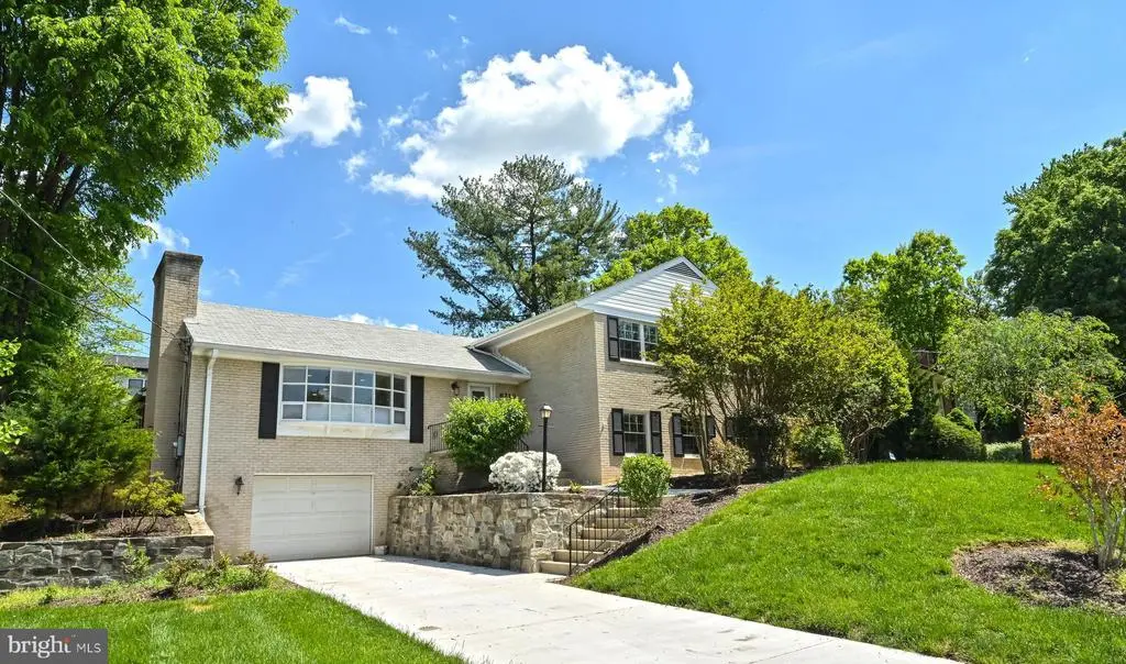 6210 Loch Raven Dr, MCLEAN