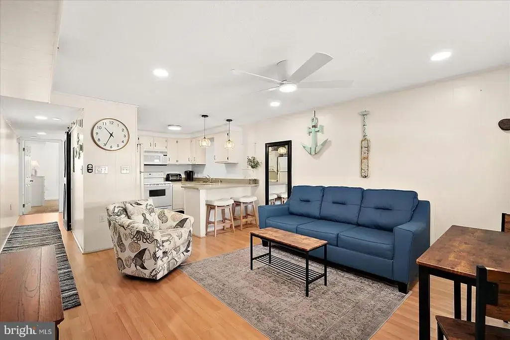 9 41st St #320, OCEAN CITY