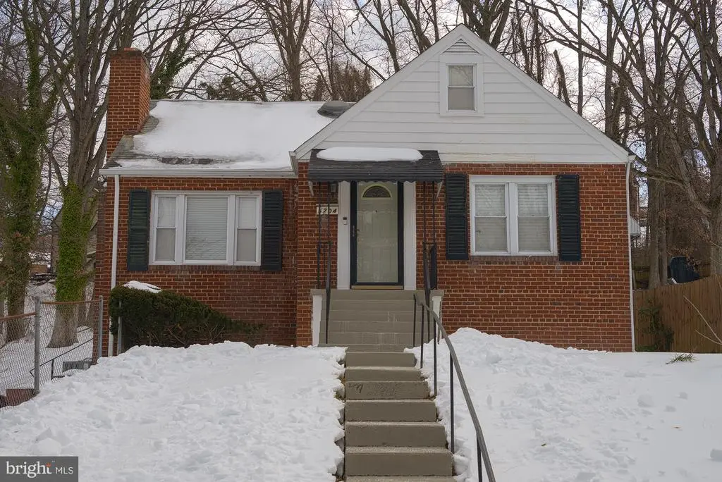 5704 Woodland Dr, OXON HILL