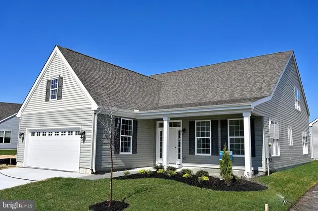 498 Resort Blvd, Dover