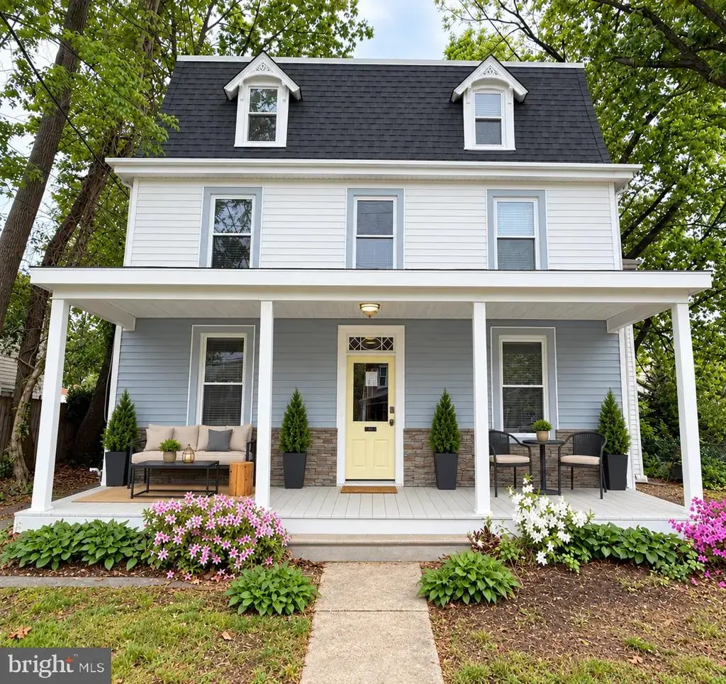 212 Warren St, BEVERLY