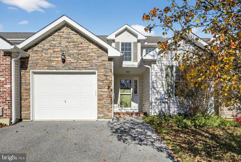 208 Hoyer Ct, Wilmington