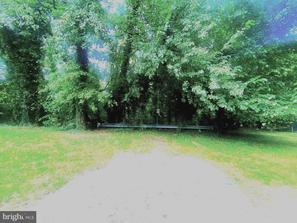 Springwood Dr, Temple Hills