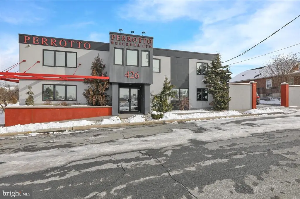 426 Warren St, READING