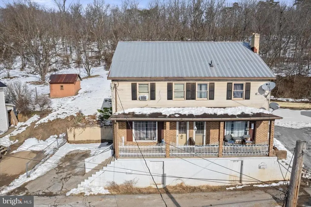 212 Terrace St, Hancock