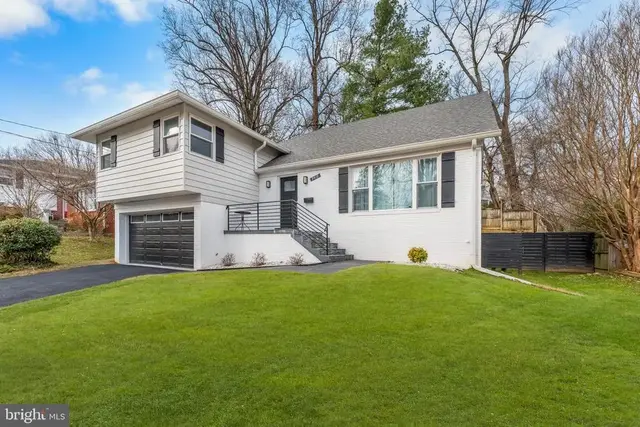 9410 Linden Ave, Bethesda