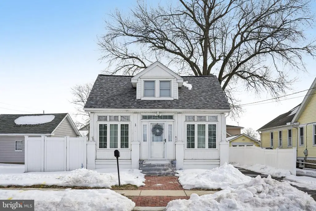 1 Oakmont Ave, WILMINGTON