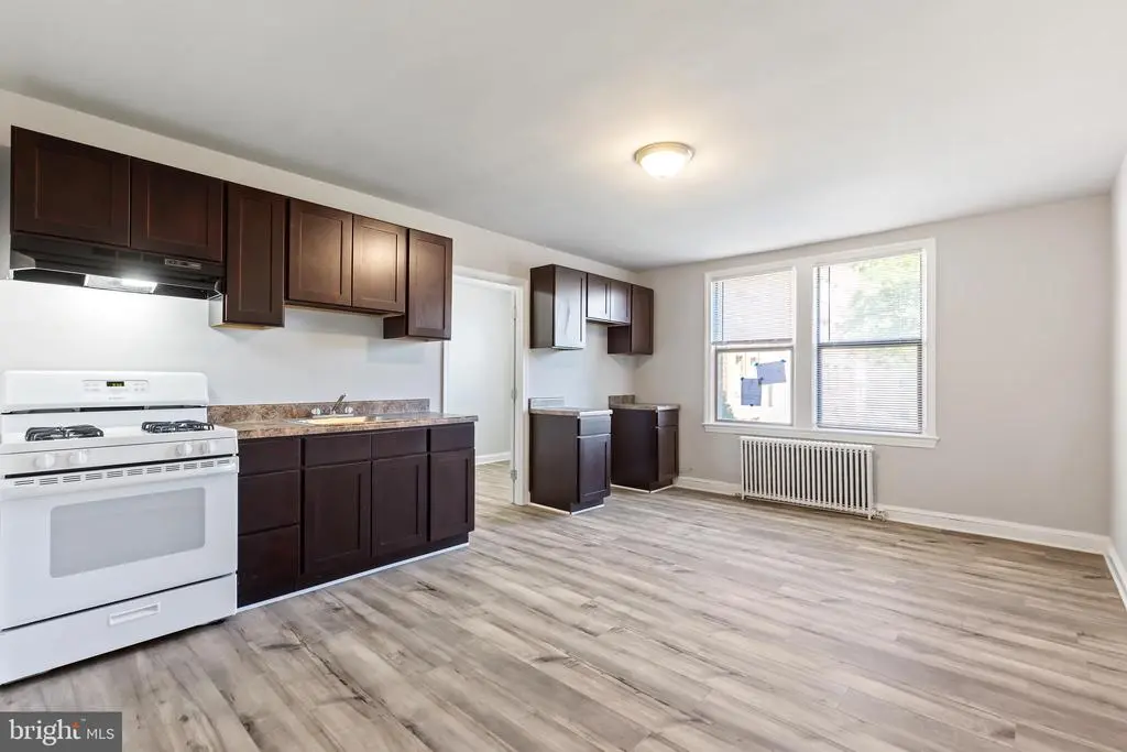 1525 28th St Se #301, WASHINGTON