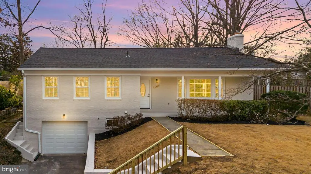 6216 Massachusetts Ave, BETHESDA