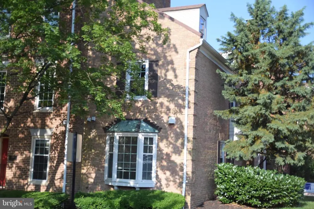 1188 N Utah St N, ARLINGTON