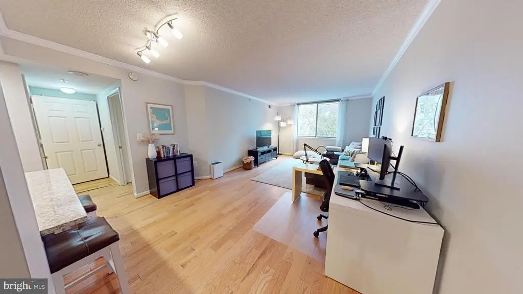 3835 9th St N #302w, ARLINGTON