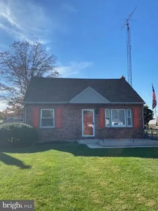 340 Edgewood Rd, York