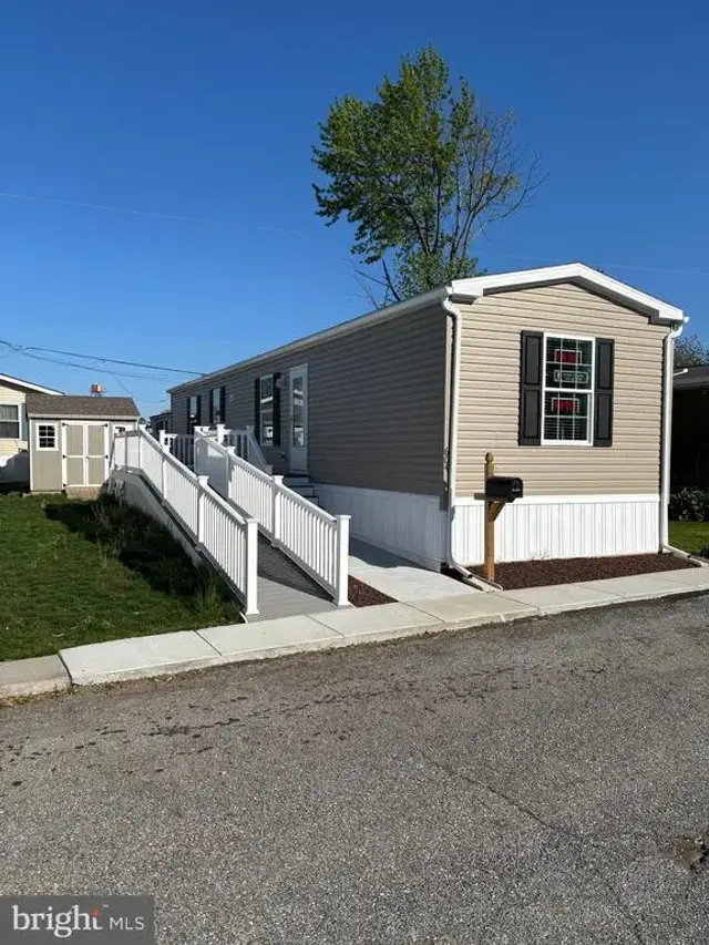 604 Canter Rd #150, Wilmington