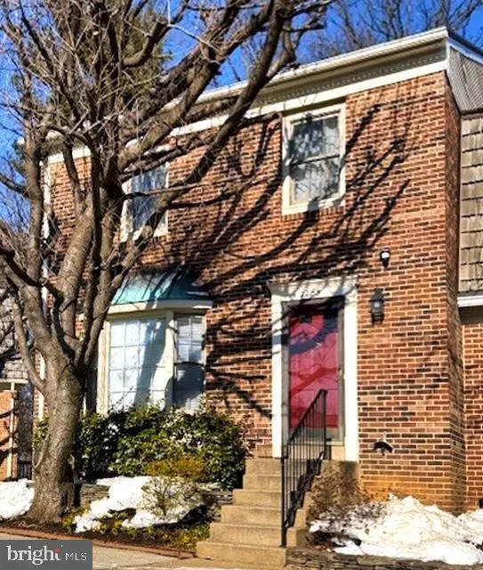 2285 Idylwood Station Ln, FALLS CHURCH