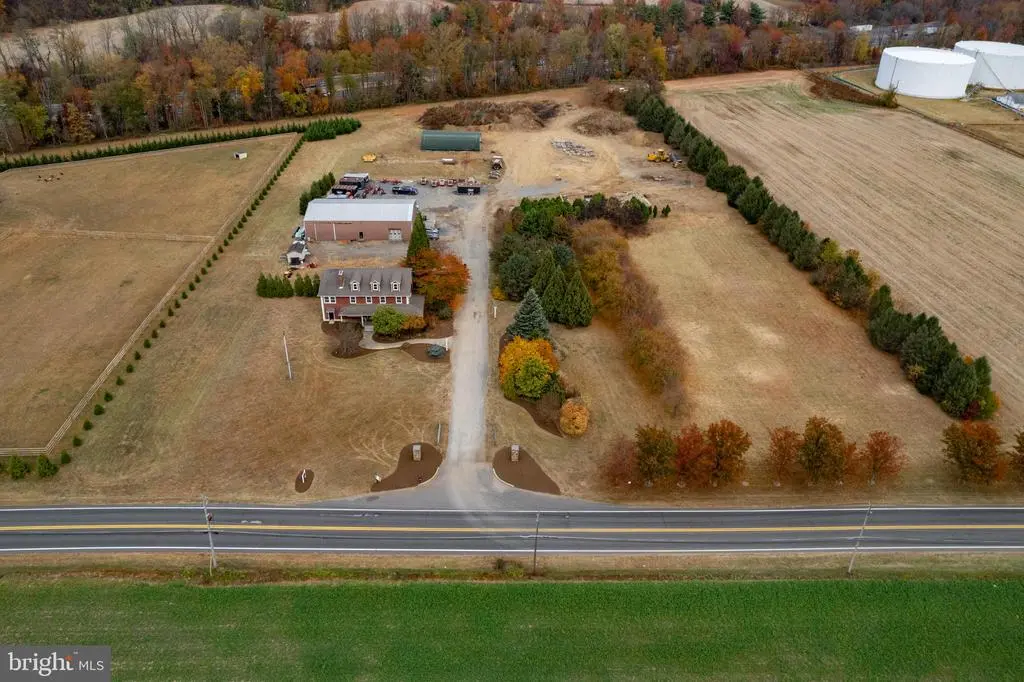 1693 Burlington Jacksonville Rd, BORDENTOWN