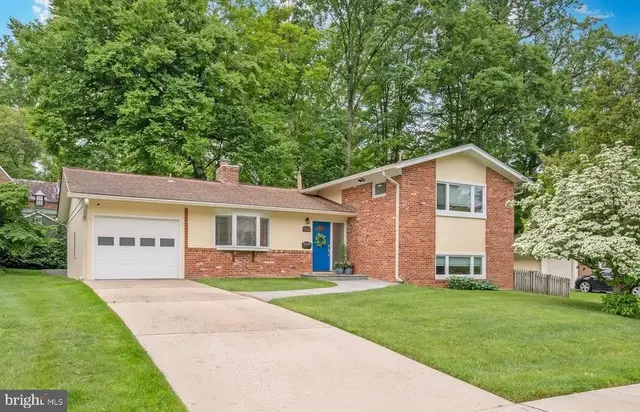 5602 Huntington Pkwy, Bethesda
