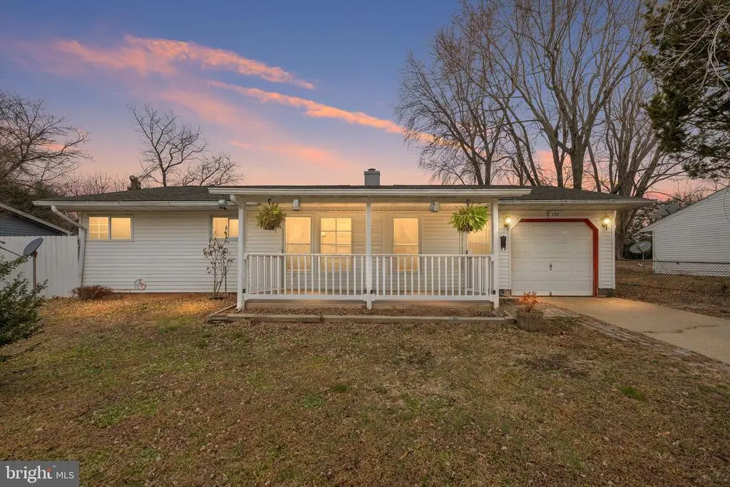 137 President Dr, Dover