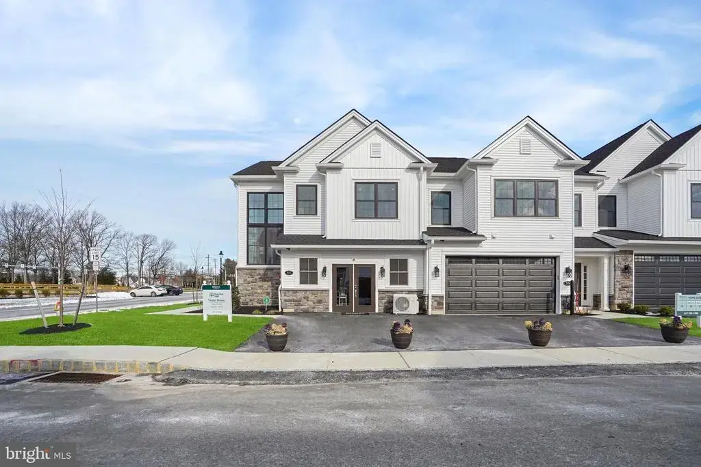 522 Fullerton Farm Court #14, CHALFONT