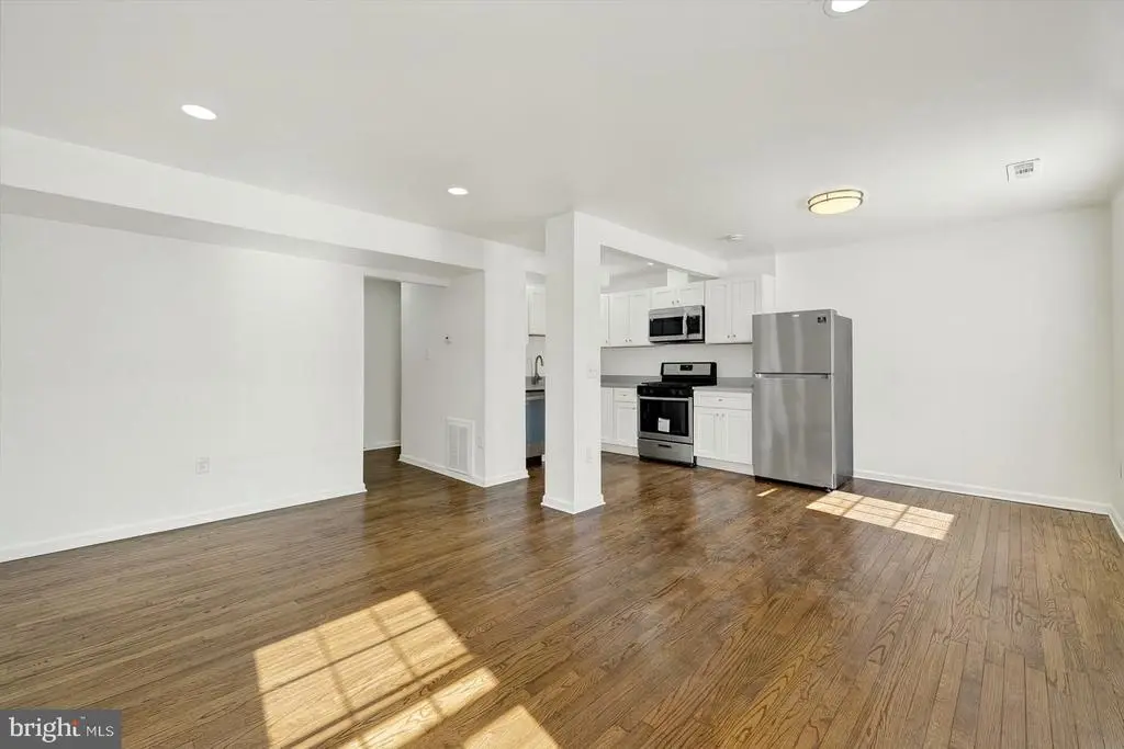 541 W Diamond Ave #22, Gaithersburg