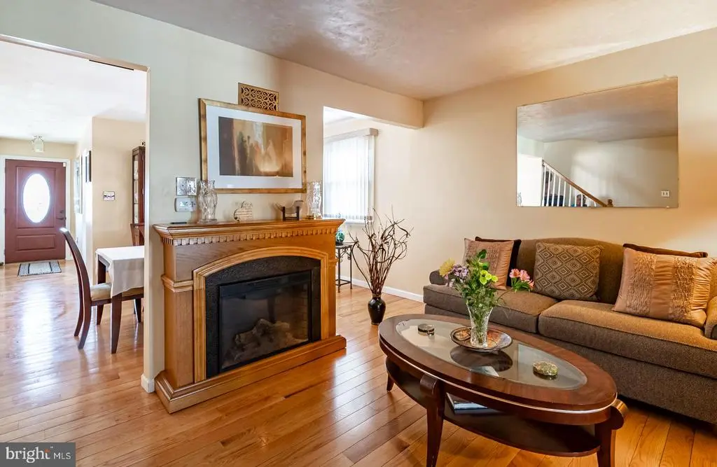 727 S 11th St, ALLENTOWN