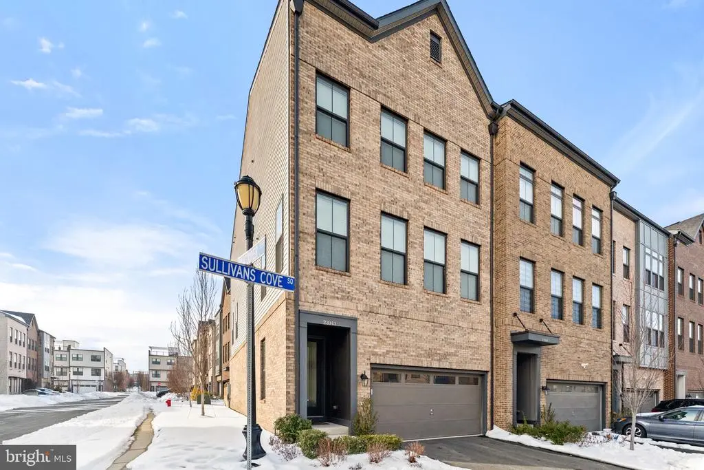 23043 Sullivans Cove Sq, BRAMBLETON