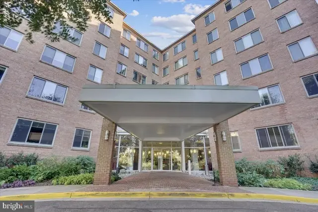 3000 Spout Run Pkwy #c605, Arlington