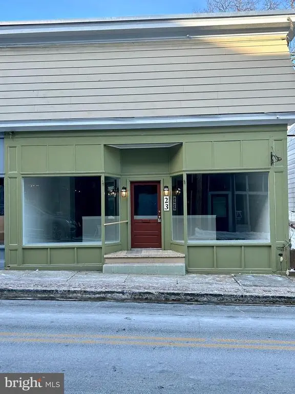 23 W Potomac St, Brunswick