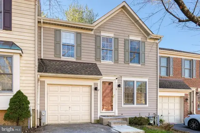 5 Weyanoke Ct, Pikesville