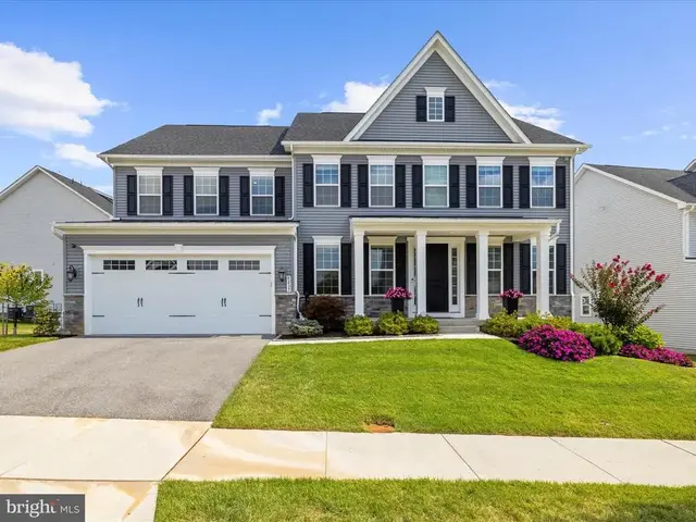 8237 S Maple Lawn Blvd, Fulton