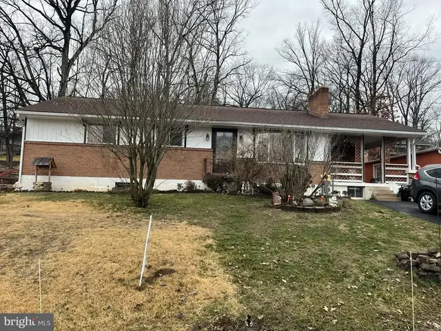 11806 Bayberry Ave, Cumberland