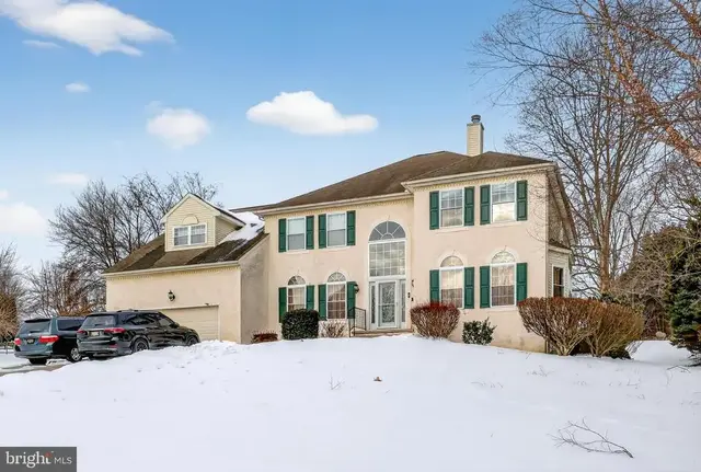 6 Haywood Ct, Newark