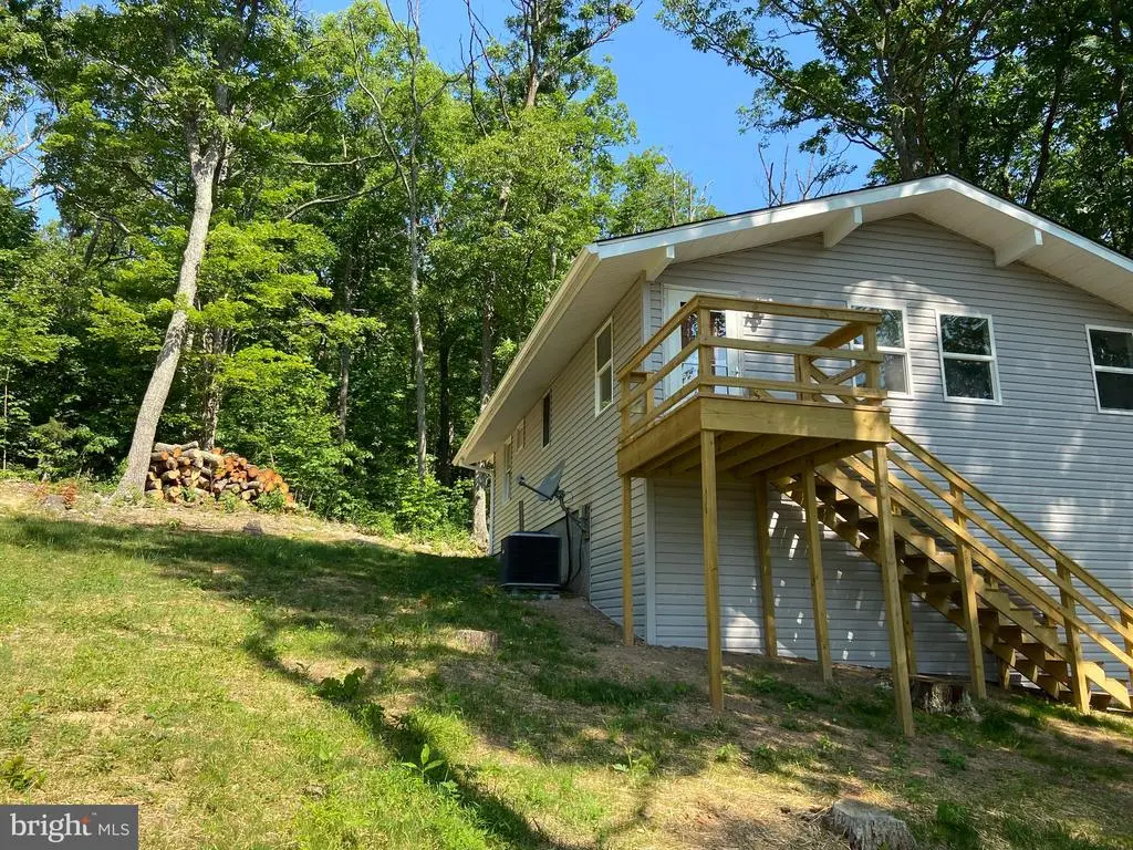 104 Inca Trl, WINCHESTER