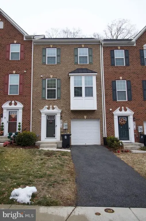 2412 Avondale Overlook Dr, HYATTSVILLE