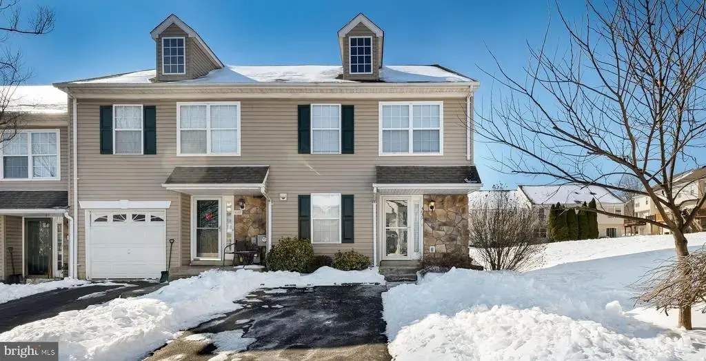 4645 Louise Saint Claire Dr, DOYLESTOWN