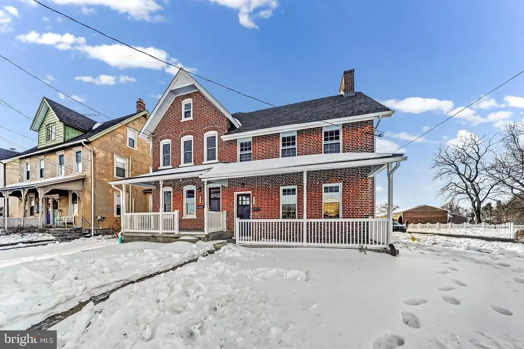 232 S 5th St, OXFORD