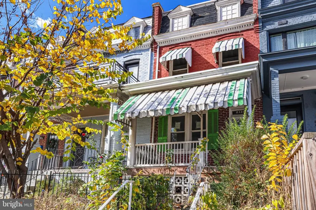 2114 4th St Ne, WASHINGTON