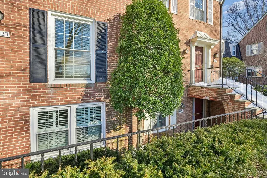 4821 Sangamore Rd #12, BETHESDA