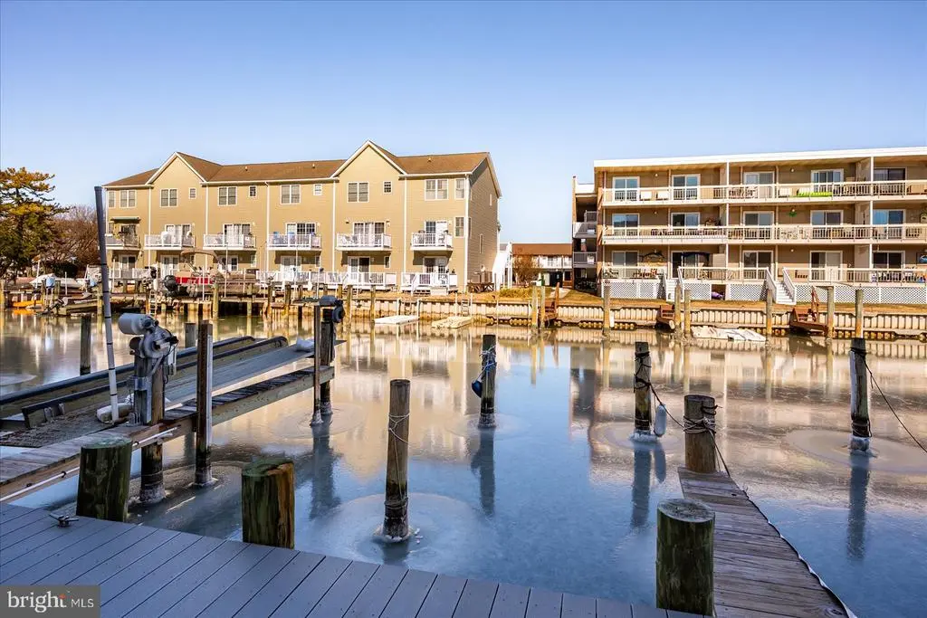 606 Dory Rd #104, Ocean City