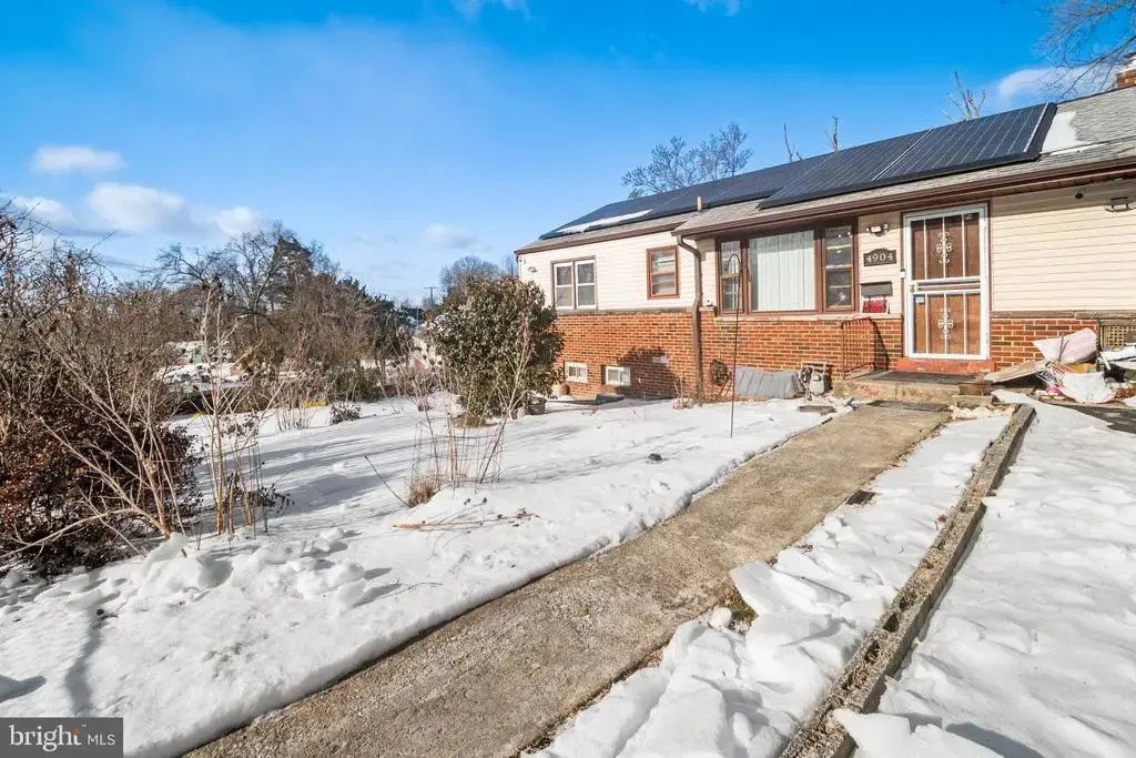 4904 56th Pl, HYATTSVILLE