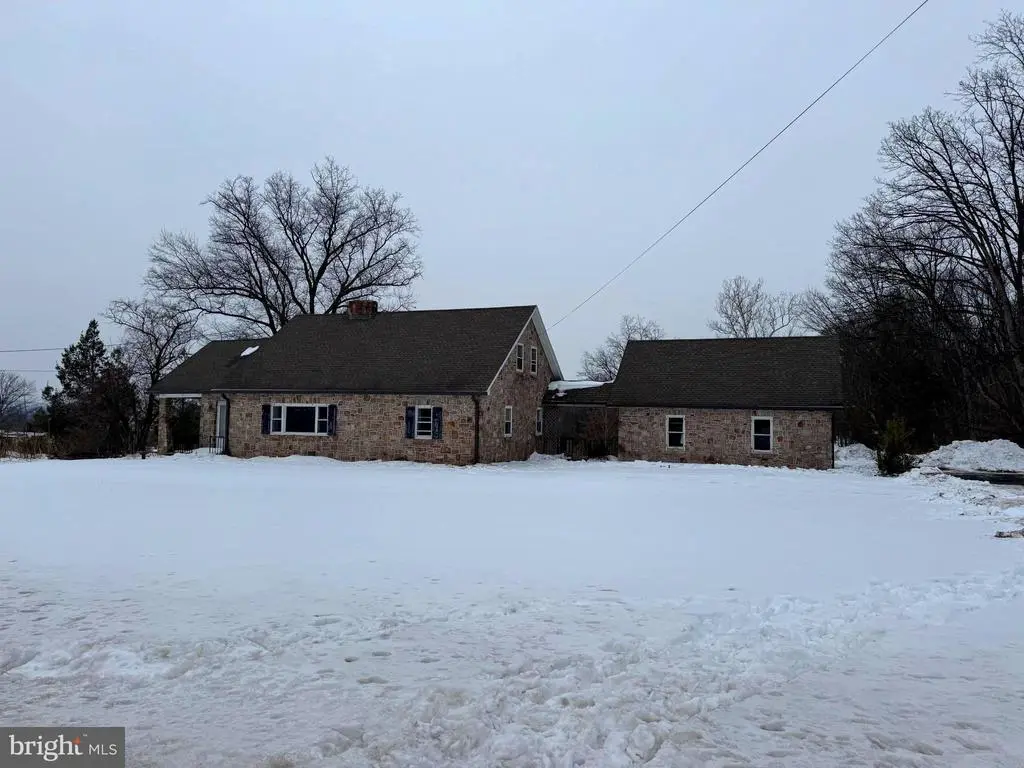 345 Layfield Rd, PERKIOMENVILLE