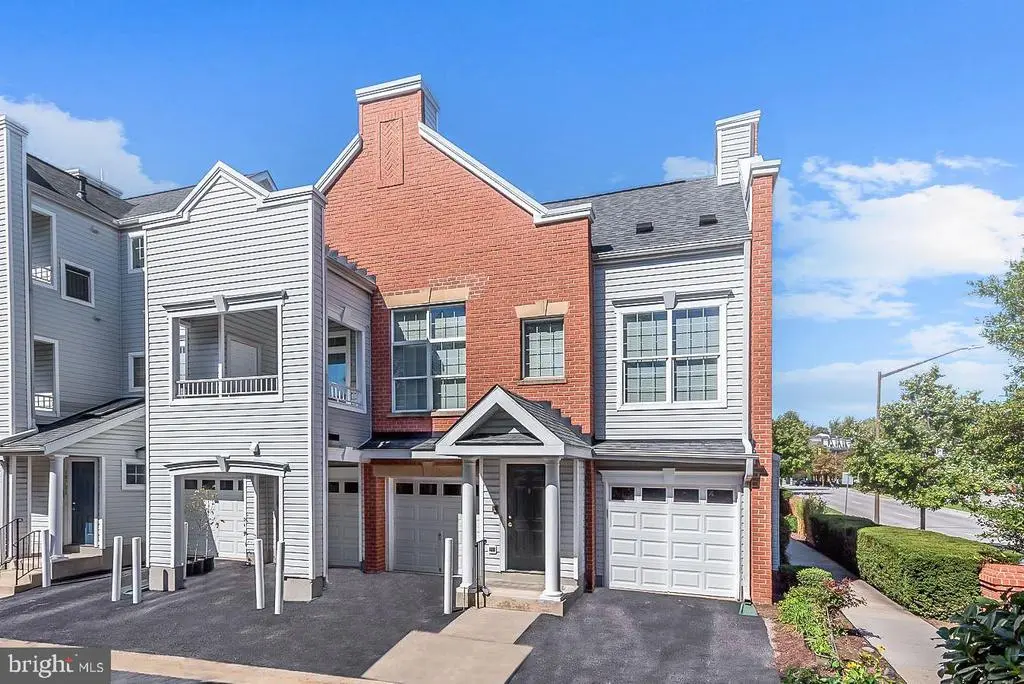 10706 Symphony Way #208, Columbia